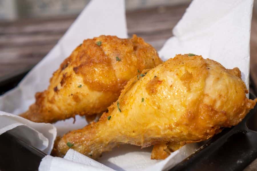Muslos de pollo frito crujiente