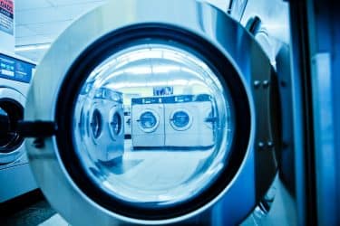 Lavarropas automático vs semiautomático: cuál entra en tu depto y cuál te conviene